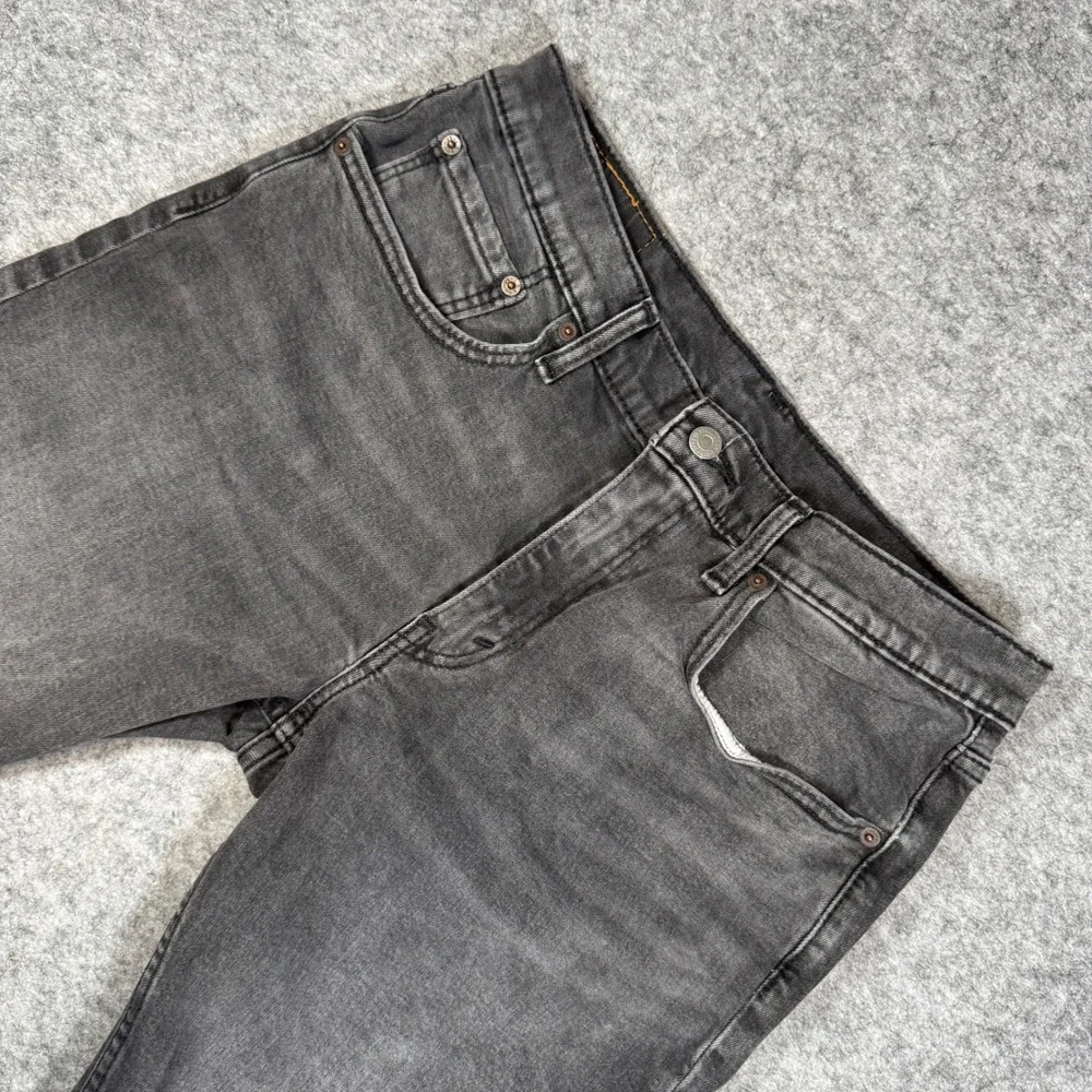 Levis 405 Mens Grey Faded Denim Cut Off Shorts Size 32 39864-0065